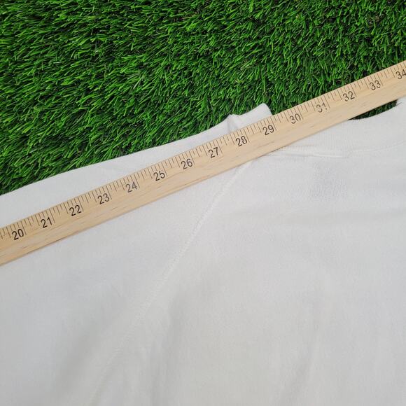 Vintage Daffy-Duck Sweatshirt Womens Large 23x23 Christmas - Picture 3 of 14